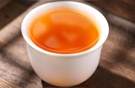 如何鉴别茶叶的优劣？日常饮茶有哪些技巧？