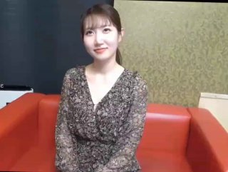 很是风骚淫荡美少妇自慰揉奶跳蛋插穴很是淫荡