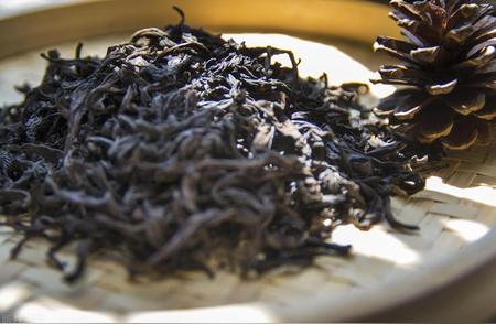 乌龙茶世界：四大流派的独特魅力与味觉探险